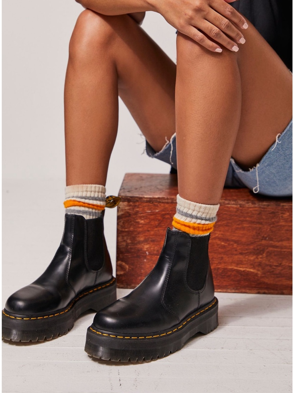 Dr. Martens 2976 Quad Chelsea Boots Size 7